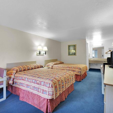 Knights Inn Jacksonville At Dix Ellis Trail Экстерьер фото