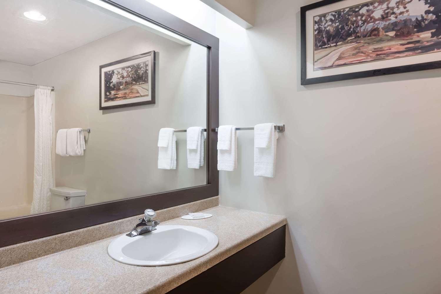 Knights Inn Jacksonville At Dix Ellis Trail Экстерьер фото